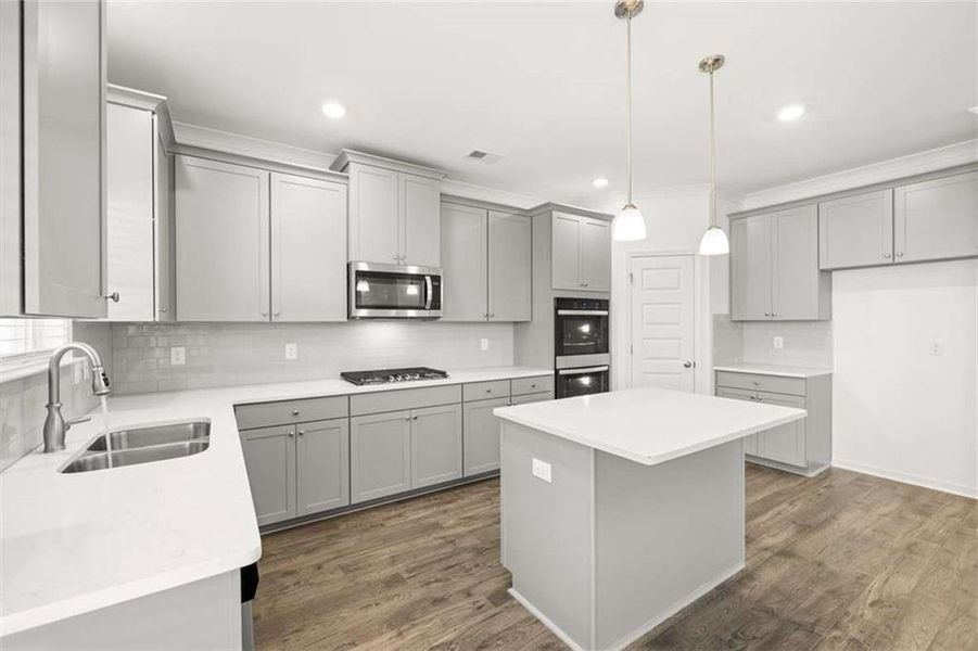 Furnished interior view inside a new home in Water Oak Estates, Lawrenceville (Image 11).