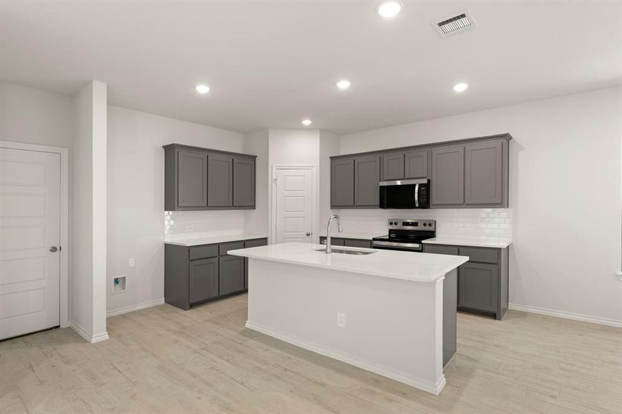 09. 1909 Winecup - Kitchen (3)
