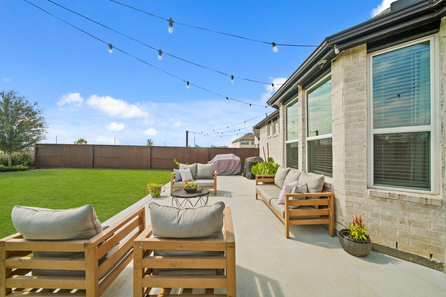 Front exterior of a new home in , Rosharon, TX, highlighting curb appeal (Image 21).