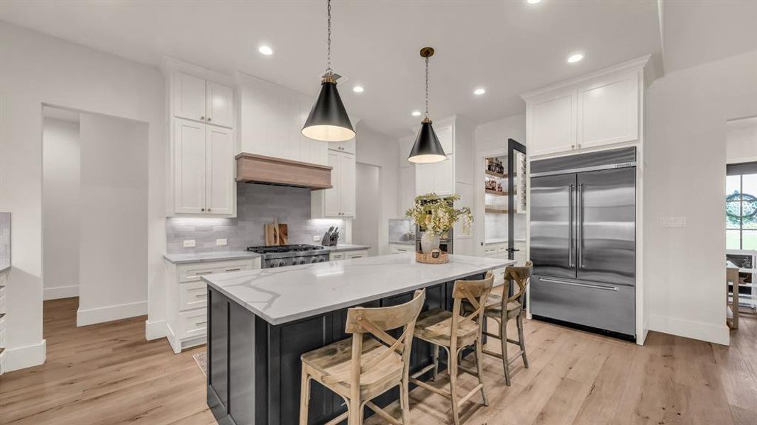 Furnished interior view inside a new home in , Weatherford (Image 12).