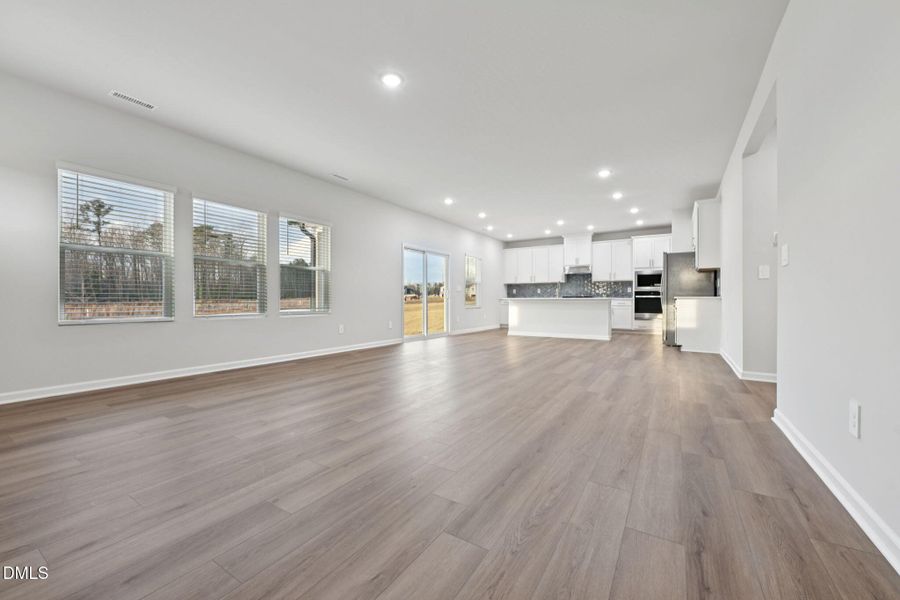 9-web-or-mls-Raleigh - Oak Manor - 548 B