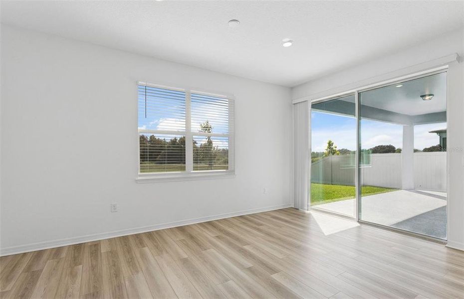 Spacious, unfurnished interior of a new home in Silverlake, Lake Alfred (Image 20).
