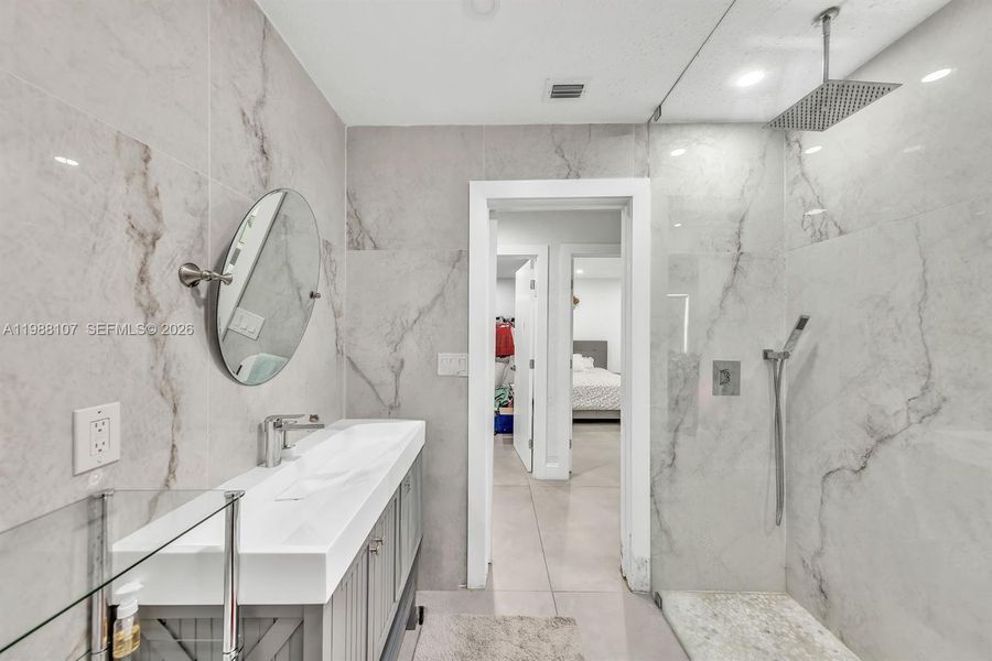 Furnished interior view inside a new home in , Fort Lauderdale (Image 10).