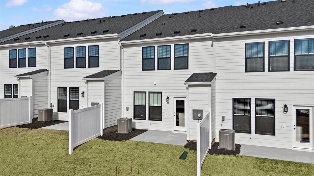 Exterior details and patio area of a home in Gresham Station, Simpsonville (Image 21).