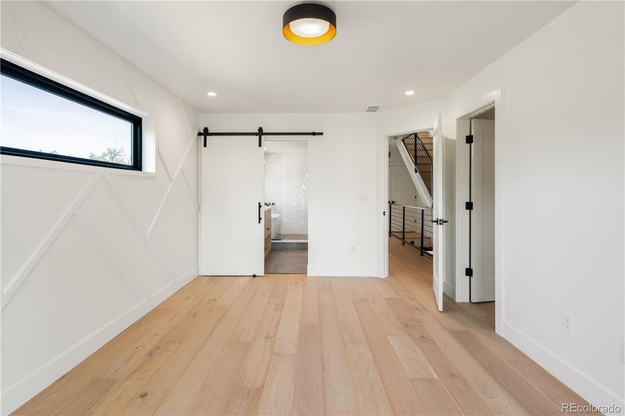 Spacious, unfurnished interior of a new home in , Denver (Image 33).