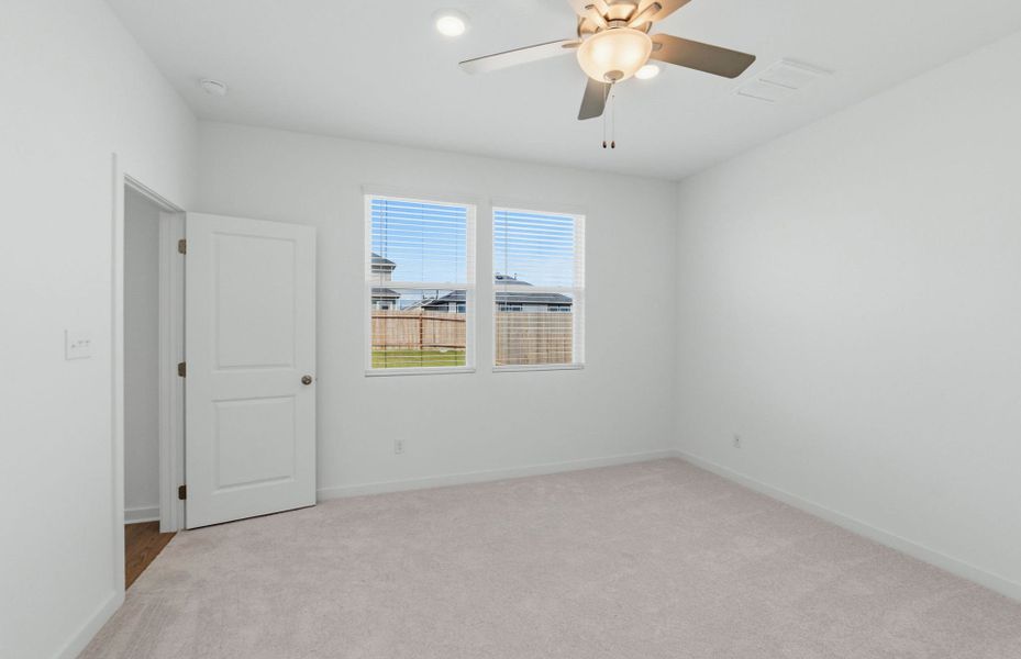 Spacious, unfurnished interior of a new home in Alto, San Marcos (Image 21).