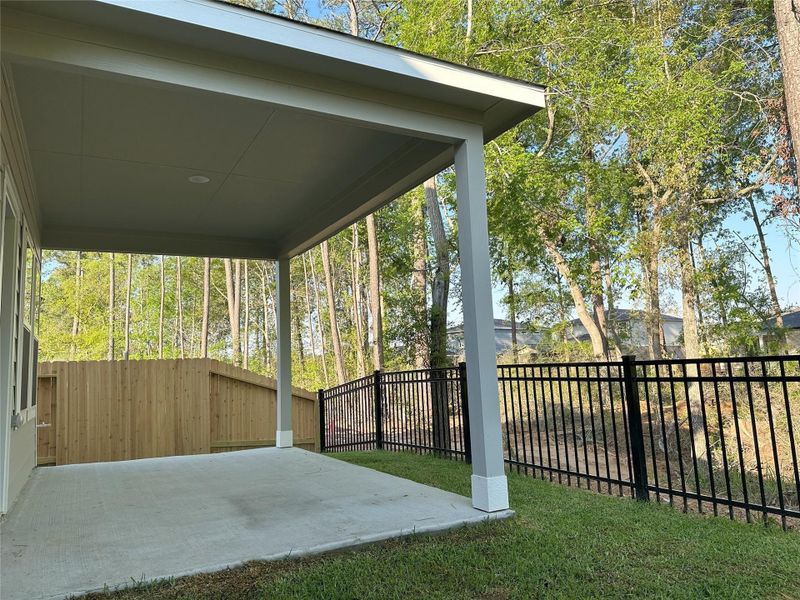 Image 24 of a home in Lakes at Black Oak.