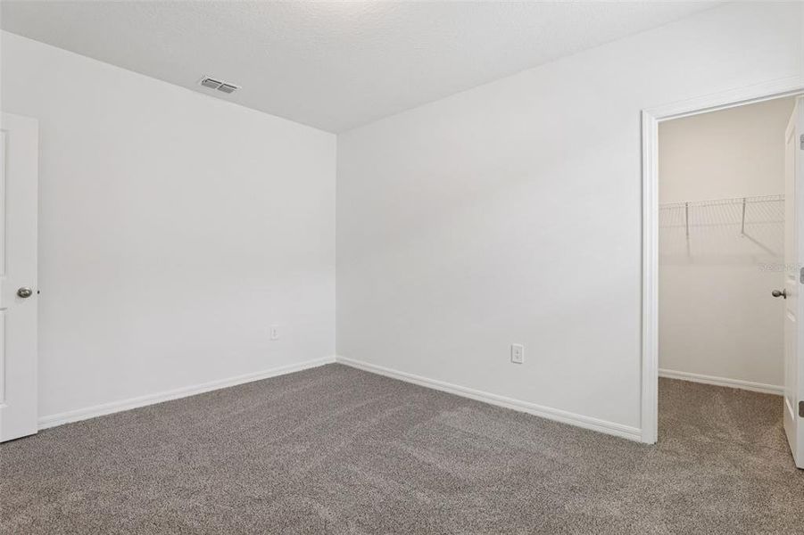 Spacious, unfurnished interior of a new home in Hamilton Bluff - Signature Series, Lake Hamilton (Image 37).