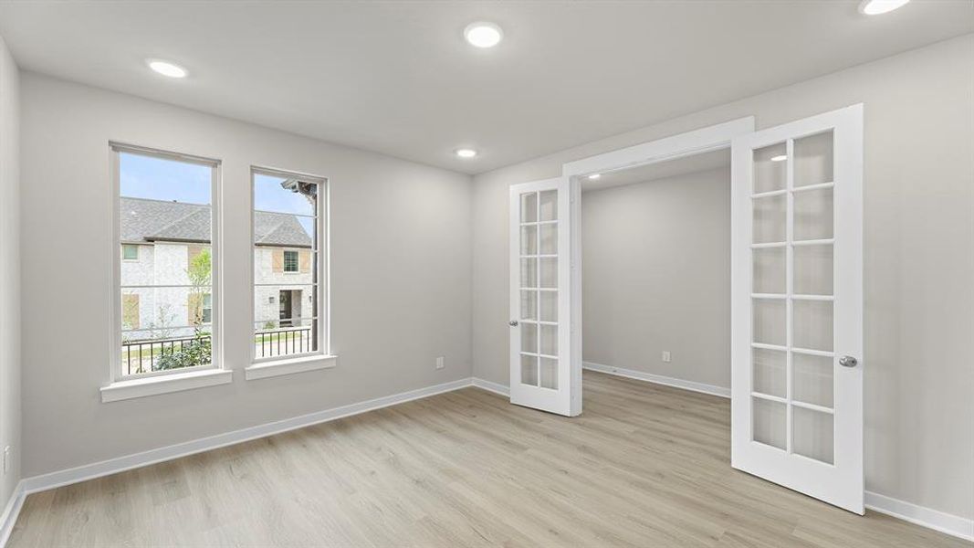 04. 1432 Waterford - Study (2)