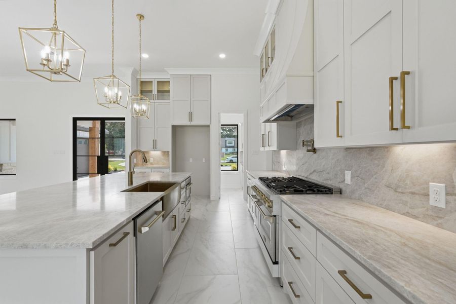 Furnished interior view inside a new home in , Willis (Image 19).
