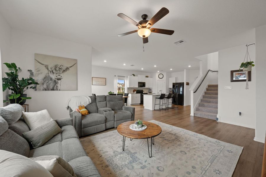 Furnished interior view inside a new home in Thunder Rock, Marble Falls (Image 35).