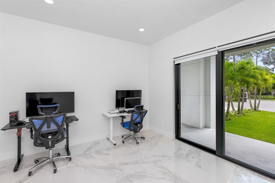 Furnished interior view inside a new home in , Parkland (Image 29).