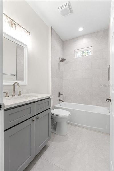 Furnished interior view inside a new home in , Dunnellon (Image 5).