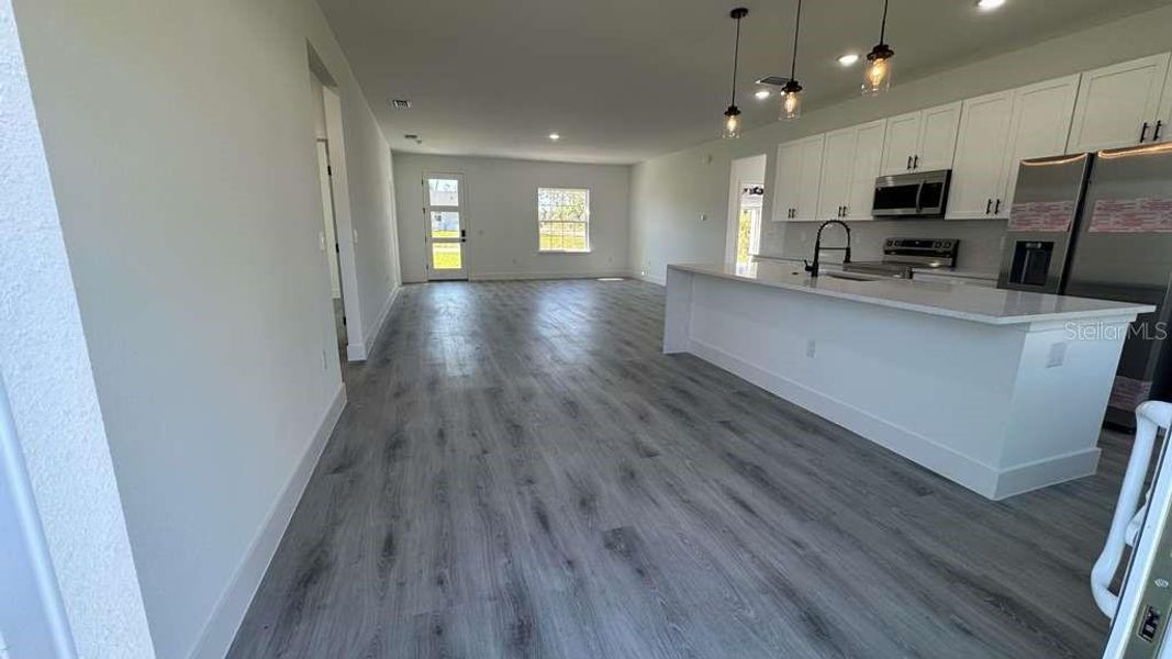 Spacious, unfurnished interior of a new home in , Ocala (Image 22).