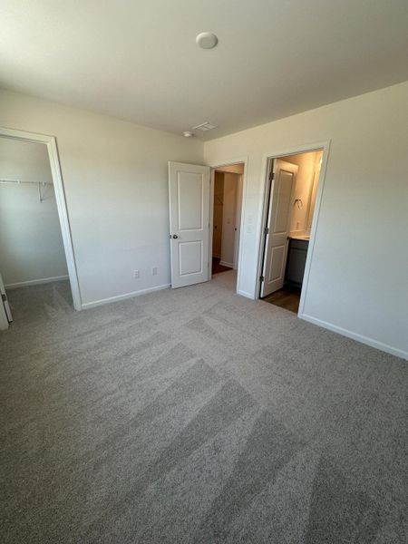 Spacious, unfurnished interior of a new home in Clear Springs Townhomes, North Charleston (Image 4).