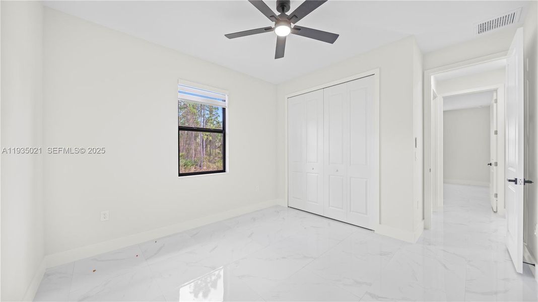 Spacious, unfurnished interior of a new home in , Lehigh Acres (Image 25).