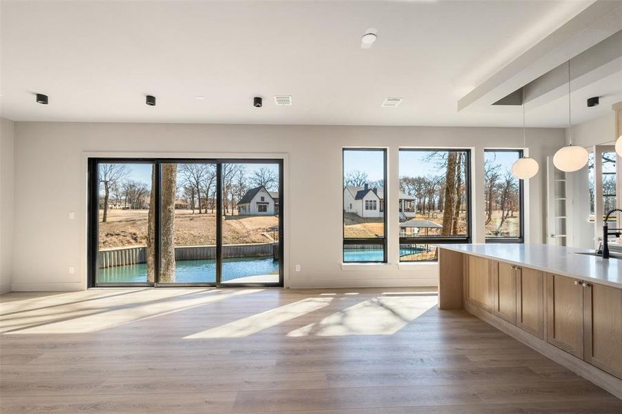 Spacious, unfurnished interior of a new home in , Mabank (Image 29).