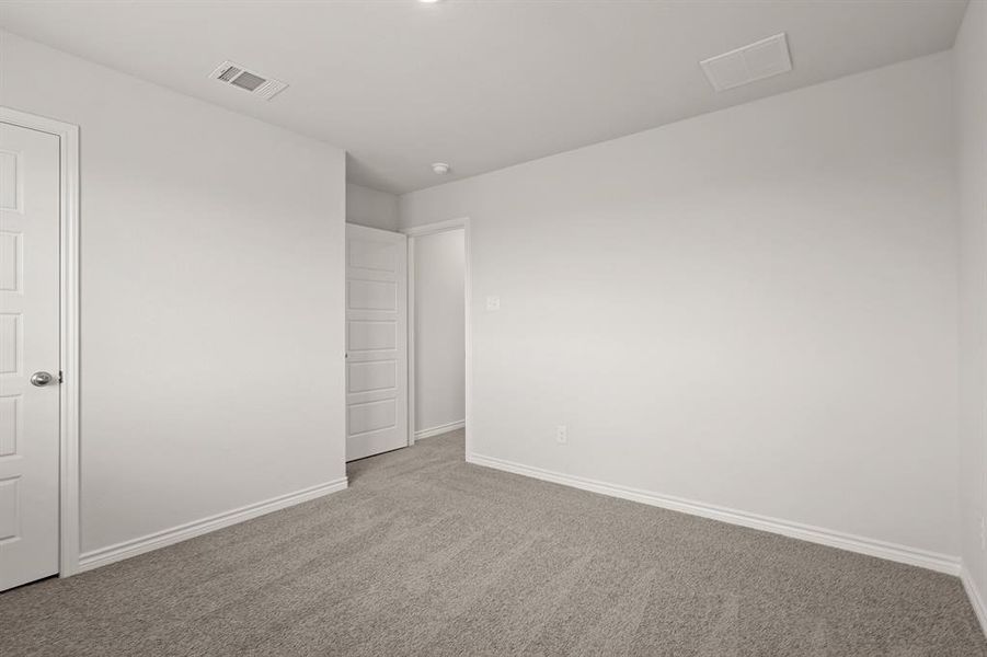 Spacious, unfurnished interior of a new home in Rocky Creek Crossing, Fort Worth (Image 16). Spacious, unfurnished interior of a new home in Rocky Creek Crossing, Fort Worth (Image 16).