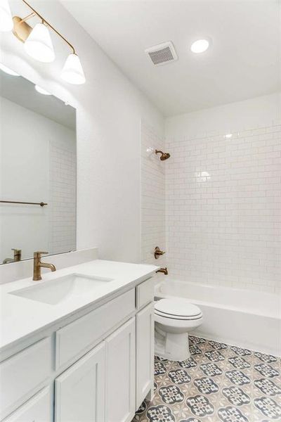 Furnished interior view inside a new home in Courts of Bonnie Brae, Denton (Image 11).