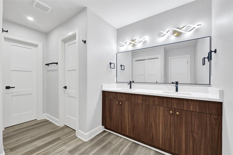 Furnished interior view inside a new home in , Houston (Image 8).