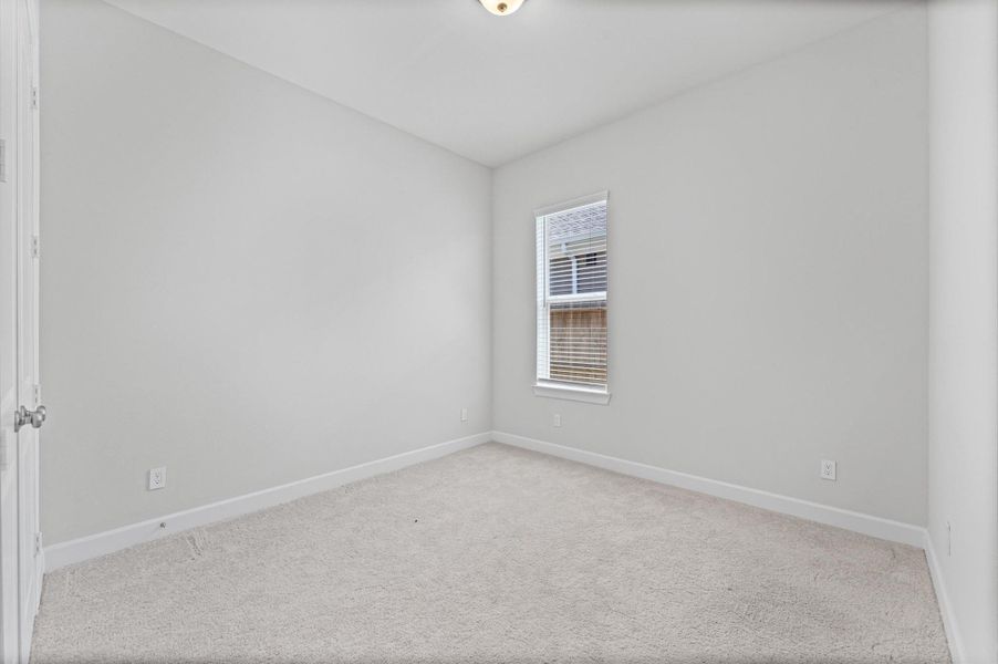 Spacious, unfurnished interior of a new home in , Pearland (Image 13).