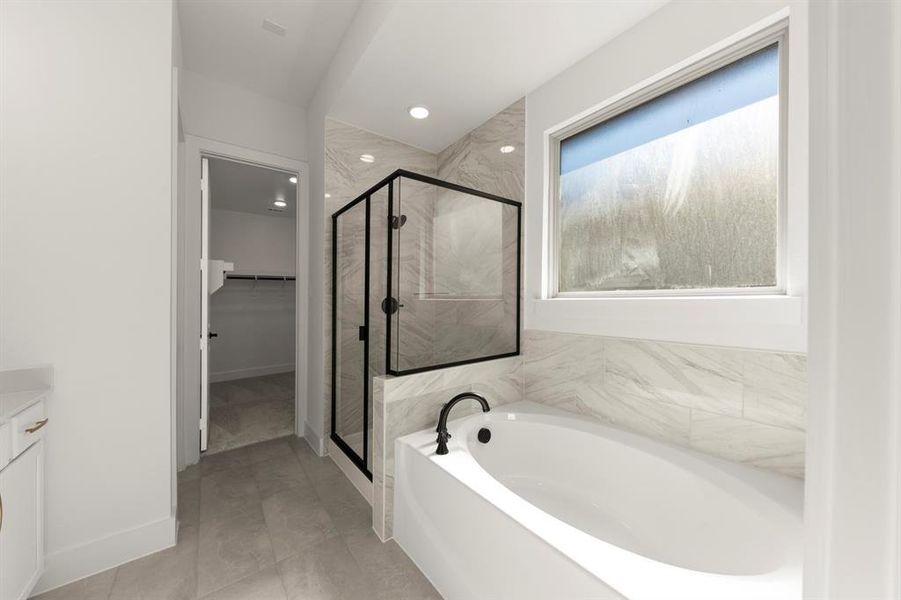 23. 7245 Ladybug - Bath (3)