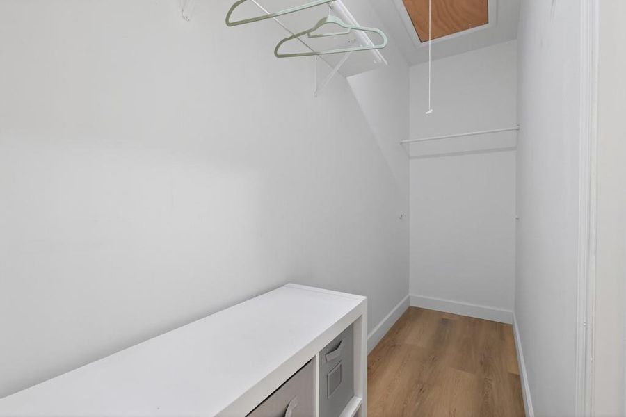 Image 72 of a home in .