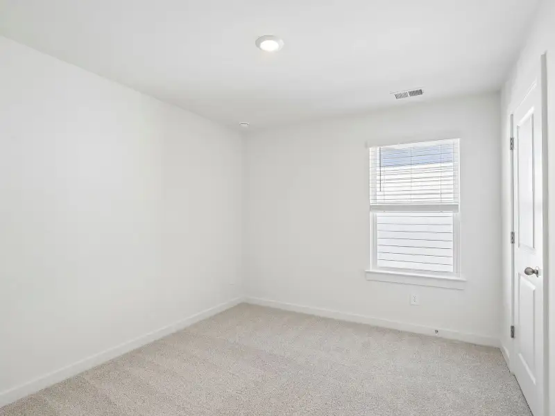 Spacious, unfurnished interior of a new home in Crestview - Ridge Series, Hermitage (Image 12).