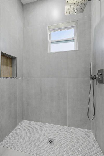 Close-up of interior finishes inside a home in , Port Charlotte (Image 14).