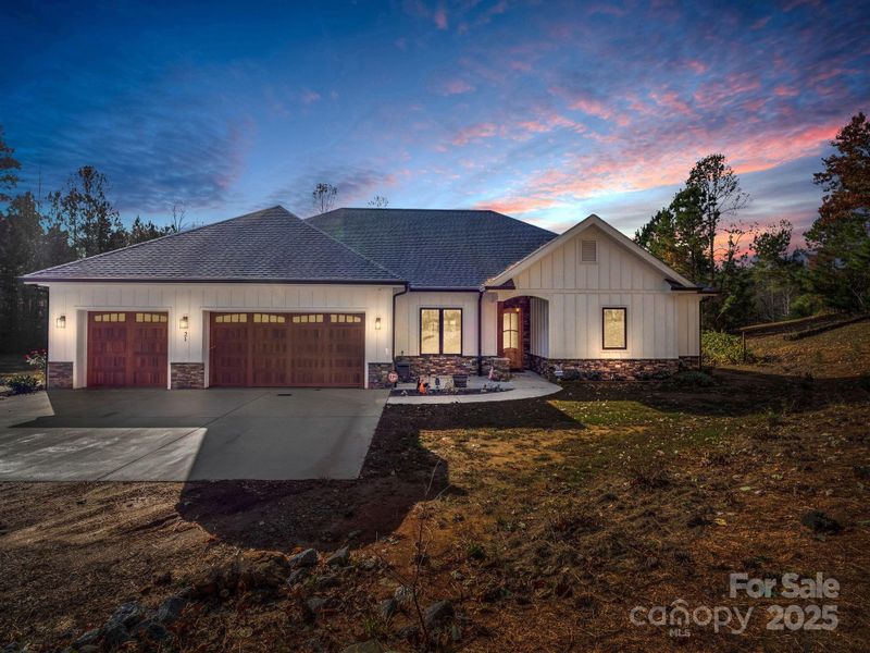 Image 44 of a home in .