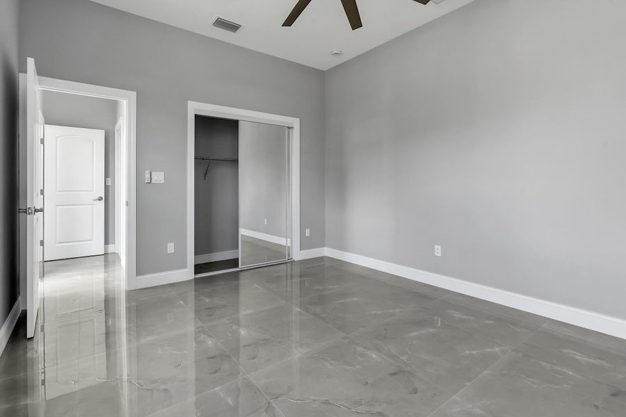 15174 69th Ct N. Loxahatchee 33470 -