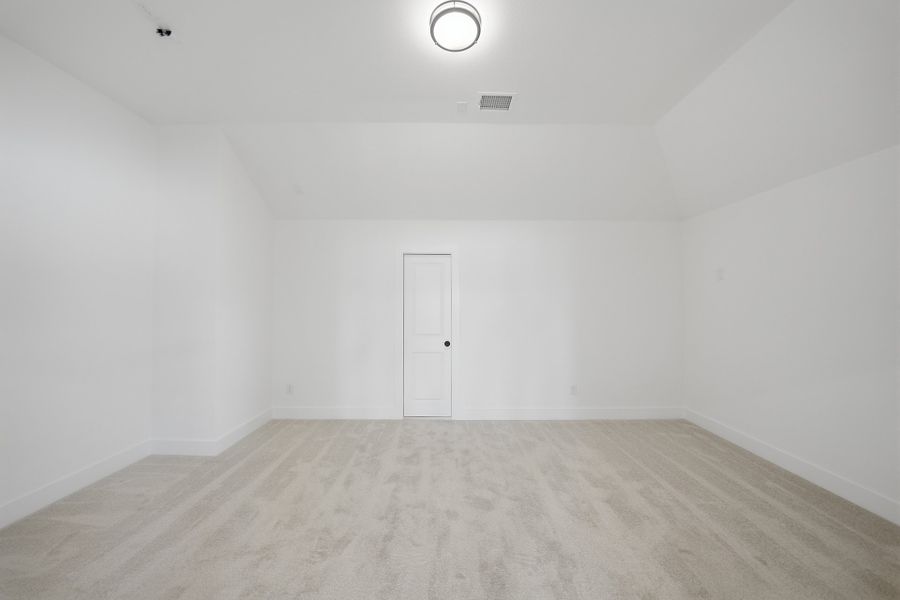 Spacious, unfurnished interior of a new home in Aster Park, McKinney (Image 30).