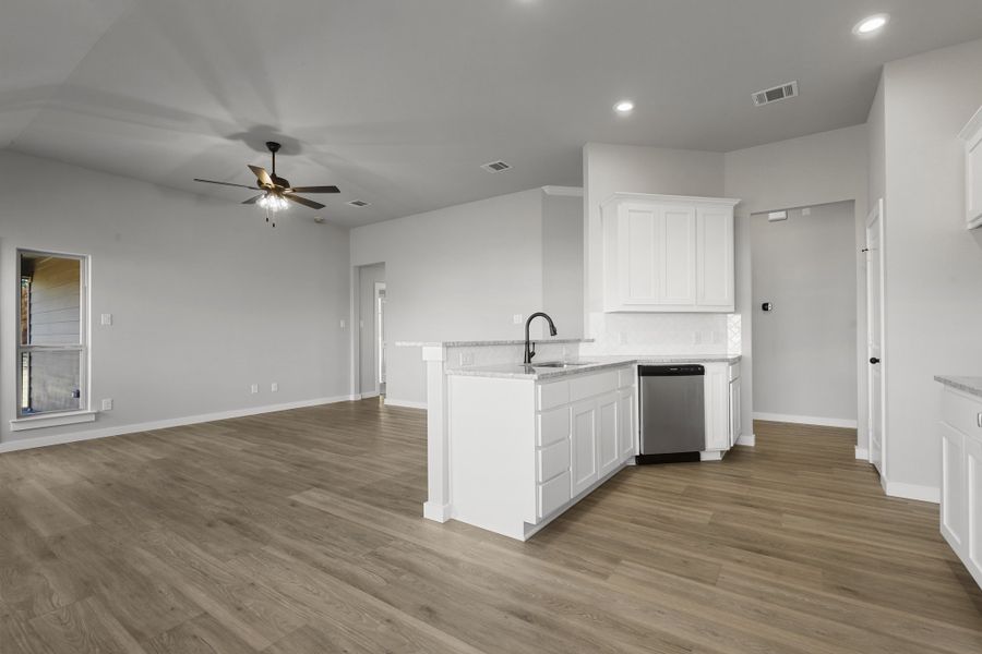 Representative furnished interior of a home built from the Sherwood by Cheldan Homes in Sunset Ridge, Keene (Image 11). Representative furnished interior of a home built from the Sherwood by Cheldan Homes in Sunset Ridge, Keene (Image 11).