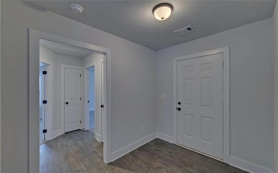 Spacious, unfurnished interior of a new home in , Hartwell (Image 36).