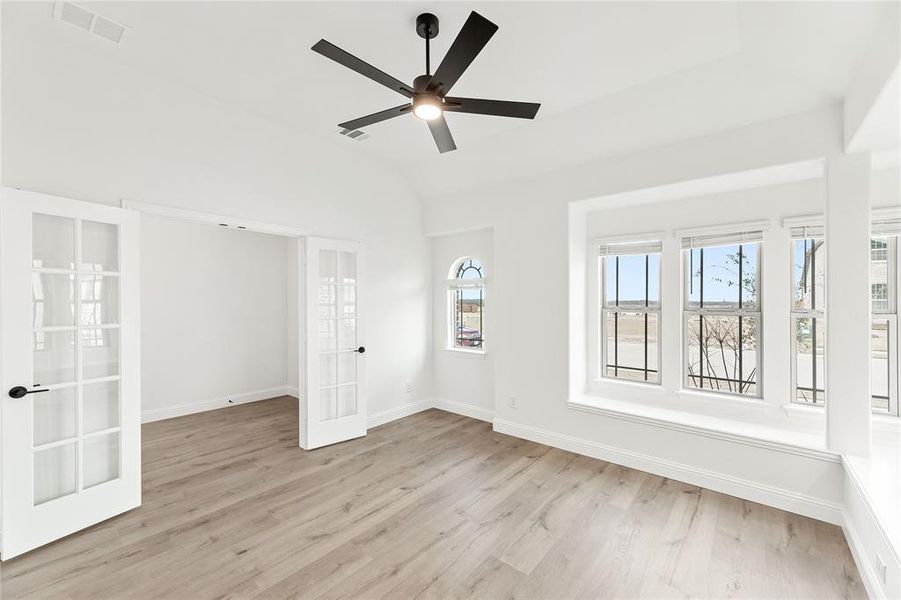 Spacious, unfurnished interior of a new home in Creekview Meadows, Pilot Point (Image 33). Spacious, unfurnished interior of a new home in Creekview Meadows, Pilot Point (Image 33).