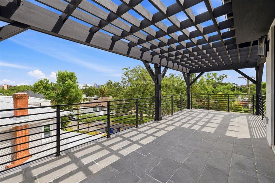Exterior details and patio area of a home in , Tampa (Image 28).
