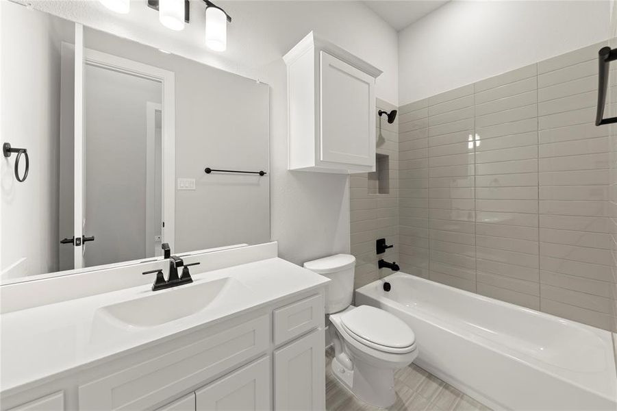 05. 2505 Rolling Hills - 2ND Bath 05. 2505 Rolling Hills - 2ND Bath