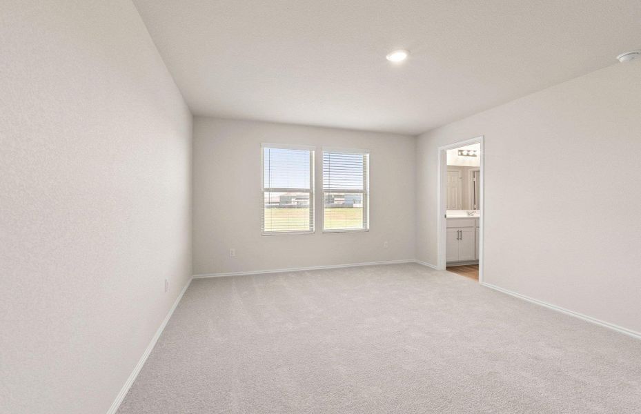 Spacious, unfurnished interior of a new home in Larson Crossing, Elgin (Image 19).
