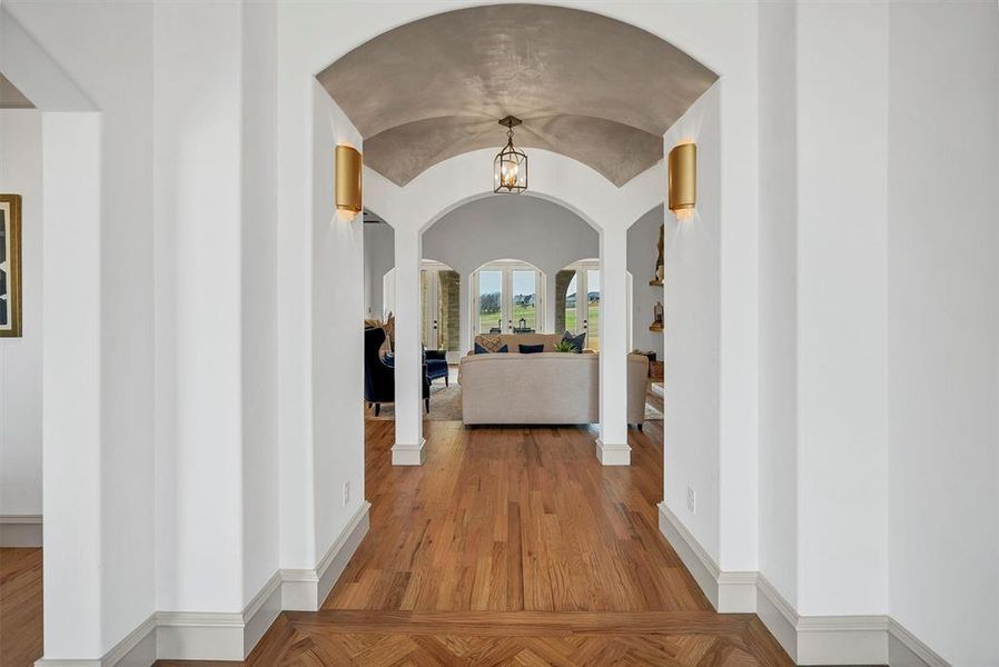 Spacious, unfurnished interior of a new home in , Aledo (Image 22).