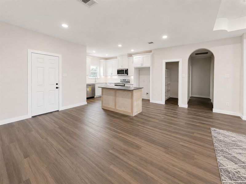 Image 29 of a home in .