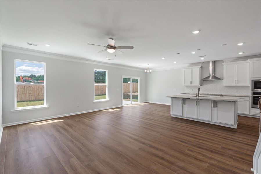 Spacious, unfurnished interior of a new home in Oakley Pointe, Moncks Corner (Image 39).