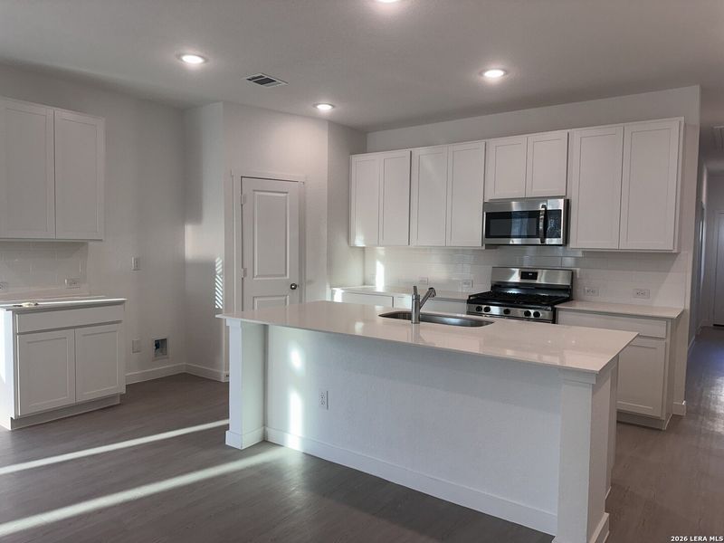 Furnished interior view inside a new home in Kyndwood, New Braunfels (Image 5).