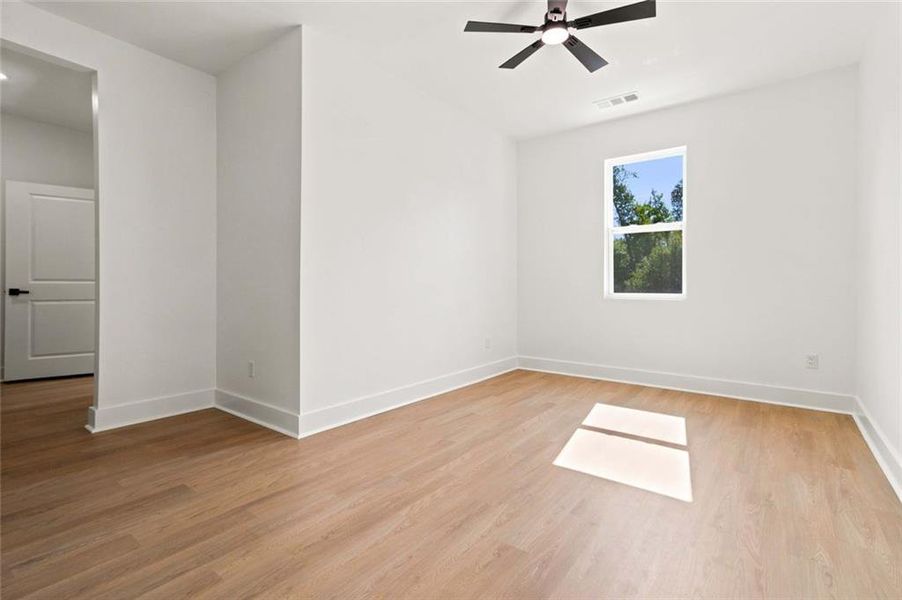Spacious, unfurnished interior of a new home in , Griffin (Image 59).