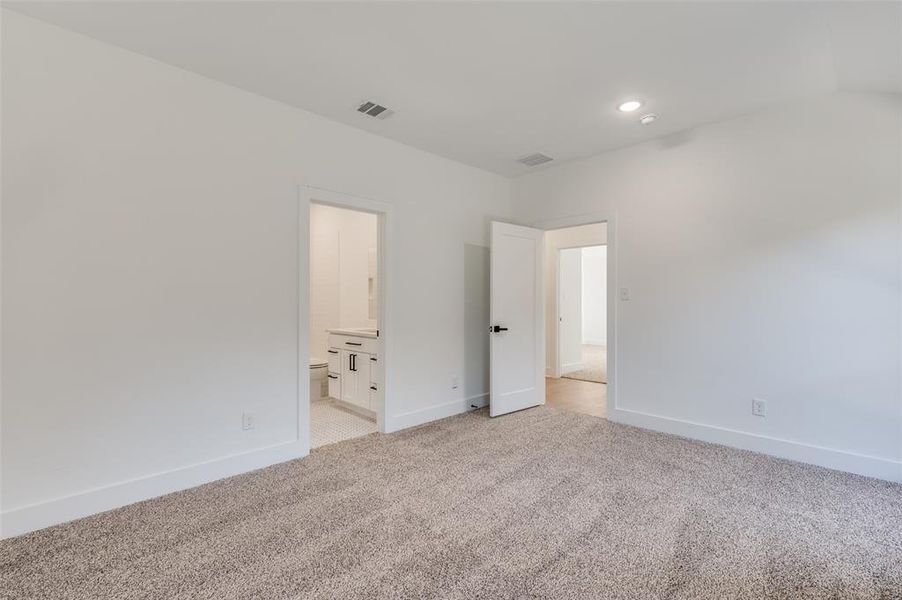 Spacious, unfurnished interior of a new home in , Fort Worth (Image 11). Spacious, unfurnished interior of a new home in , Fort Worth (Image 11).
