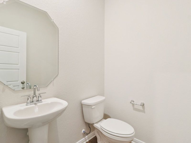 Furnished interior view inside a new home in Fox Falls, Boerne (Image 12).