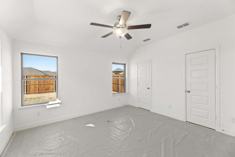 Representative unfurnished interior of a home built from the Melrose by Pacesetter Homes in Elevon, Lavon (Image 18).