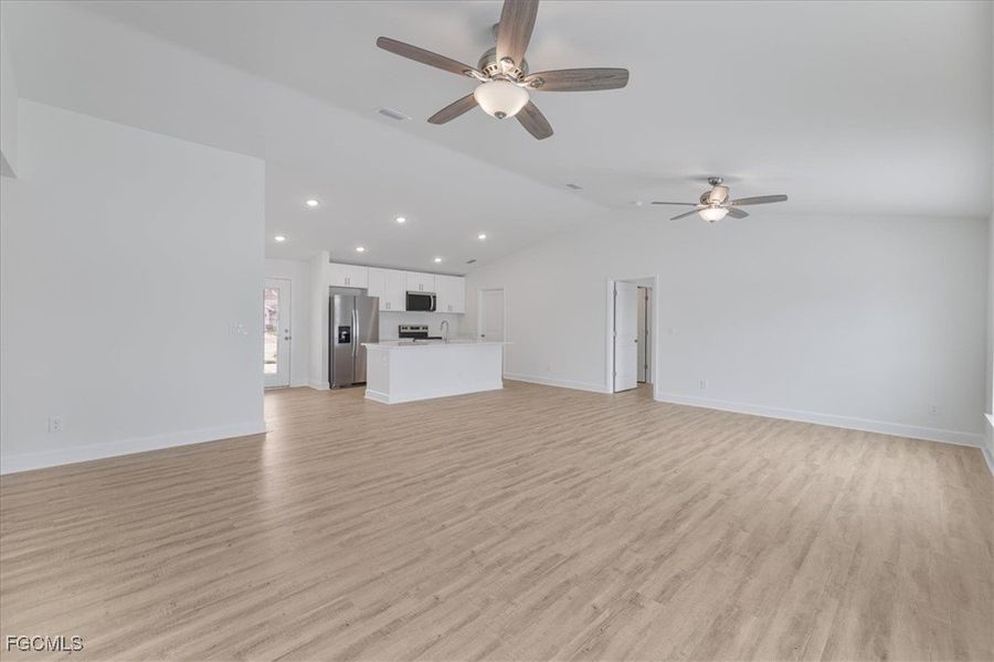 Image 33 of a home in Cape Coral. Image 33 of a home in Cape Coral.