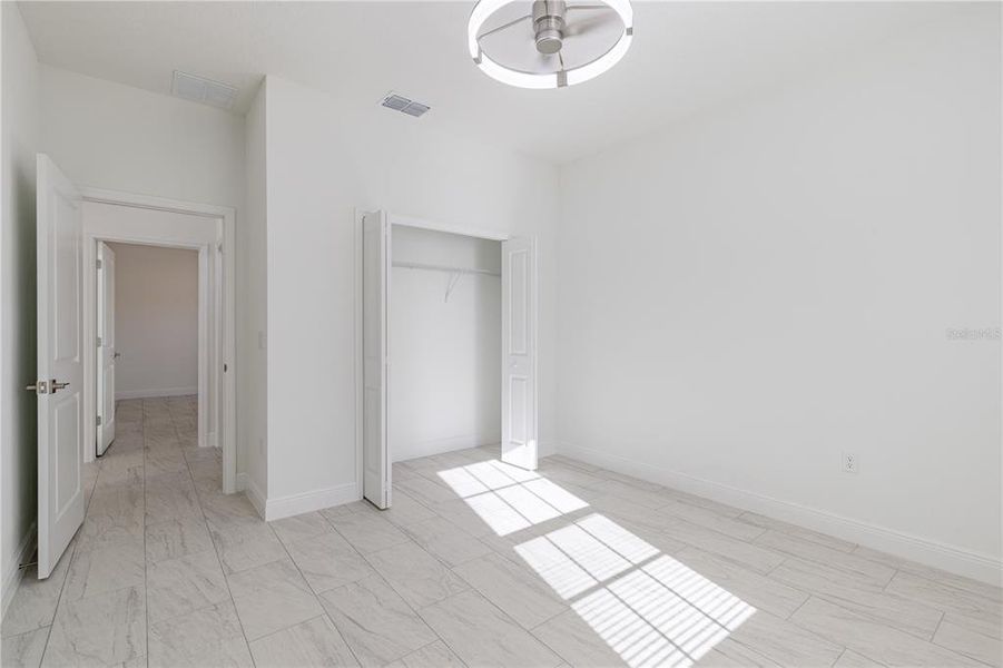 Spacious, unfurnished interior of a new home in , Citrus Springs (Image 29).