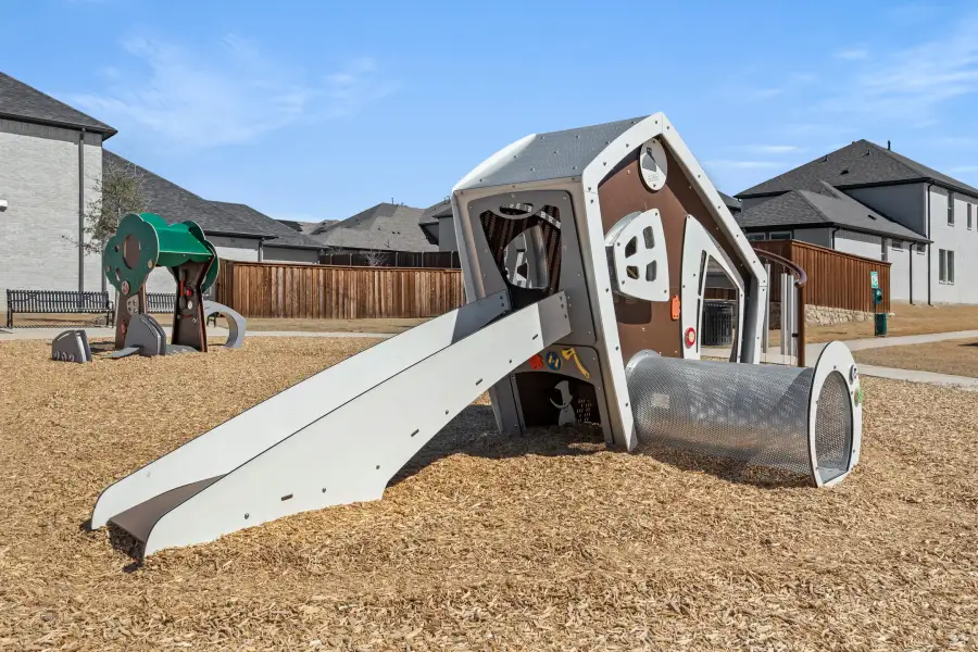 Community amenities in Creekside, Royse City (Image 38). Community amenities in Creekside, Royse City (Image 38).