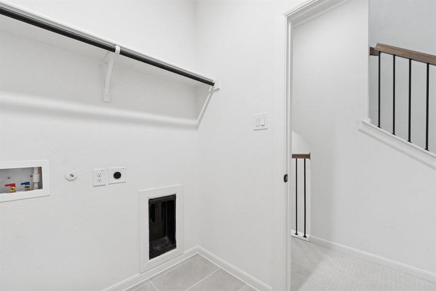 Spacious, unfurnished interior of a new home in Hillside at Las Colinas, Irving (Image 16).